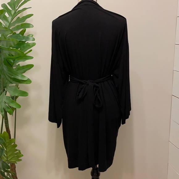 Baukjen Sustainable Oversize Relax Silky Coverup - Picture 3 of 11